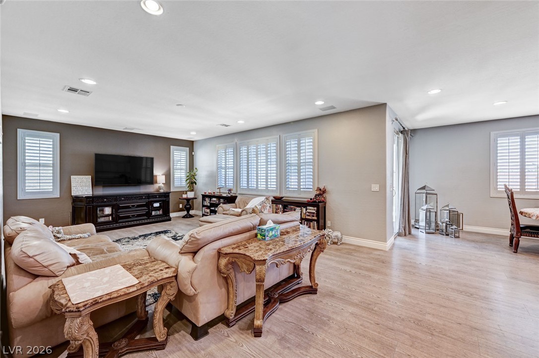 124 Nola Stream Court Las Vegas NV 89183