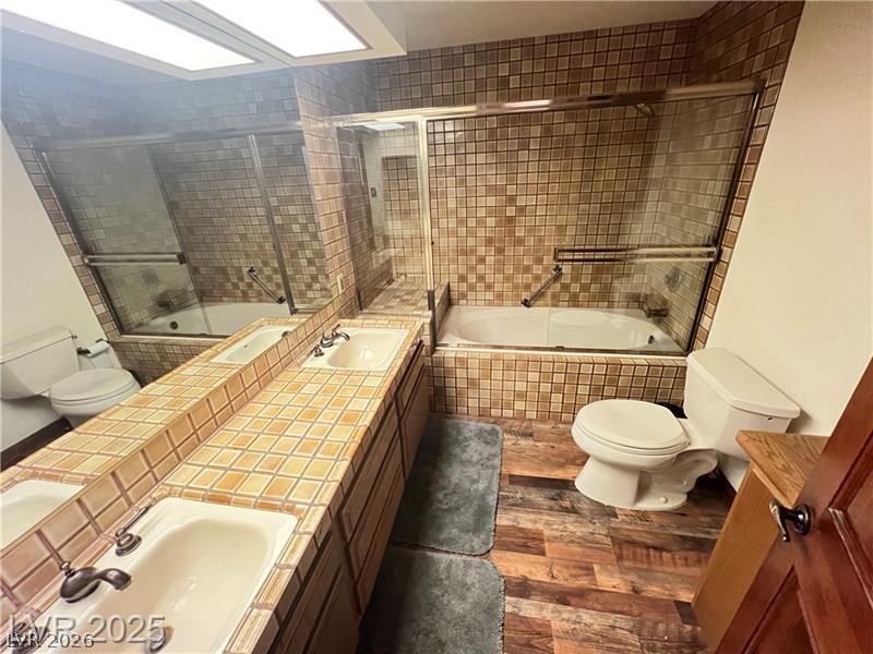 5242 Dickens Drive Las Vegas NV 89119