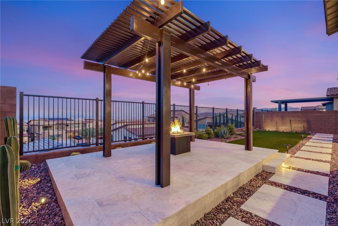 424 Crown Mesa Avenue Las Vegas NV 89138
