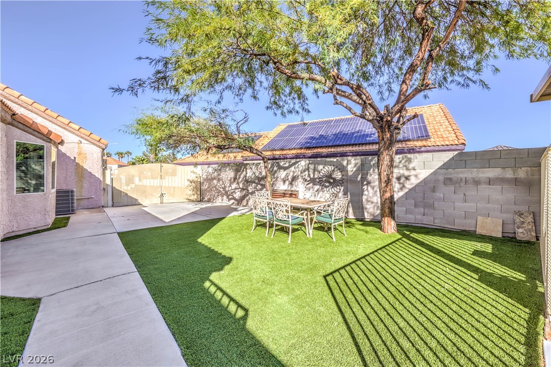 2101 Sun Swept Way Henderson NV 89074
