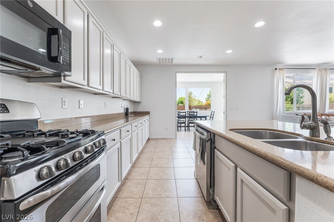 7042 Chestnut Valley Street Las Vegas NV 89166