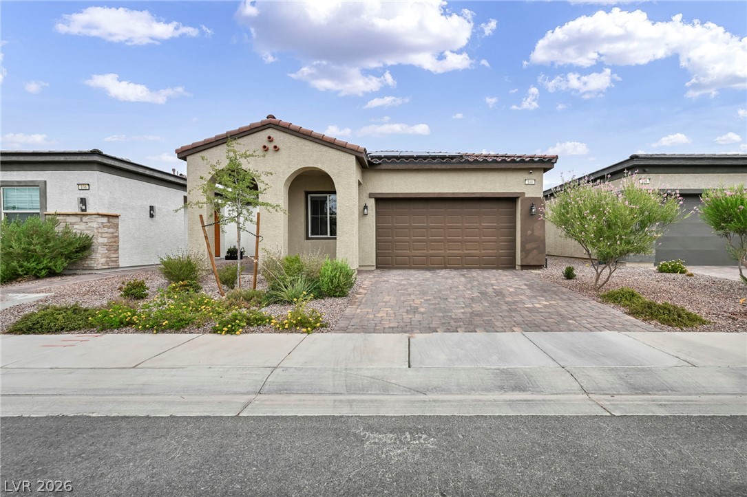 140 Royal Cascade Avenue Henderson NV 89011