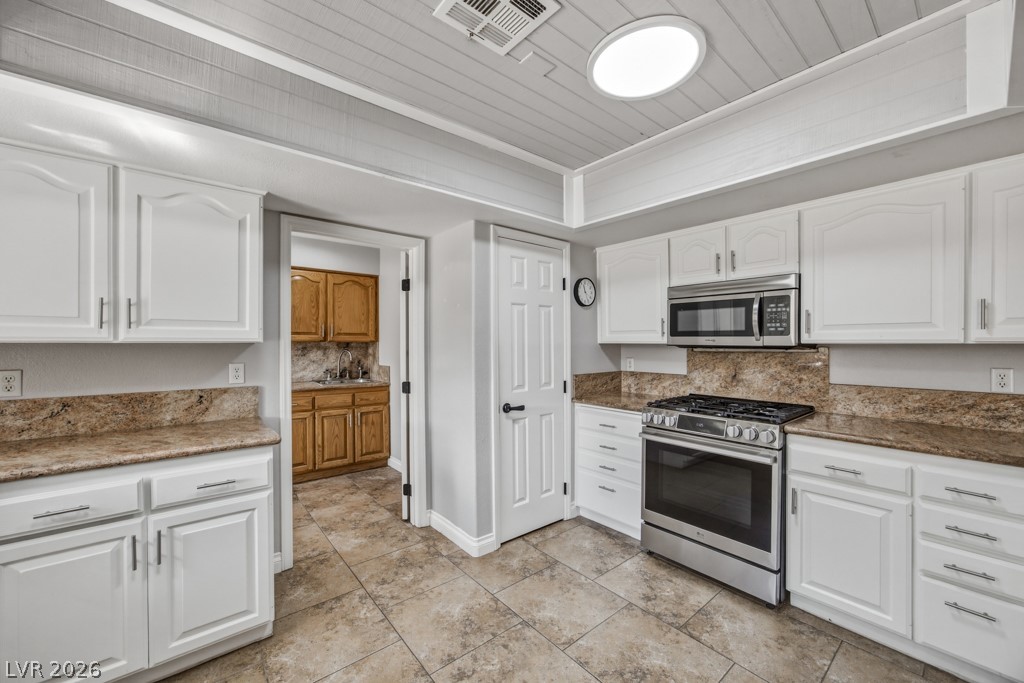 251 West Laval Drive Henderson NV 89015