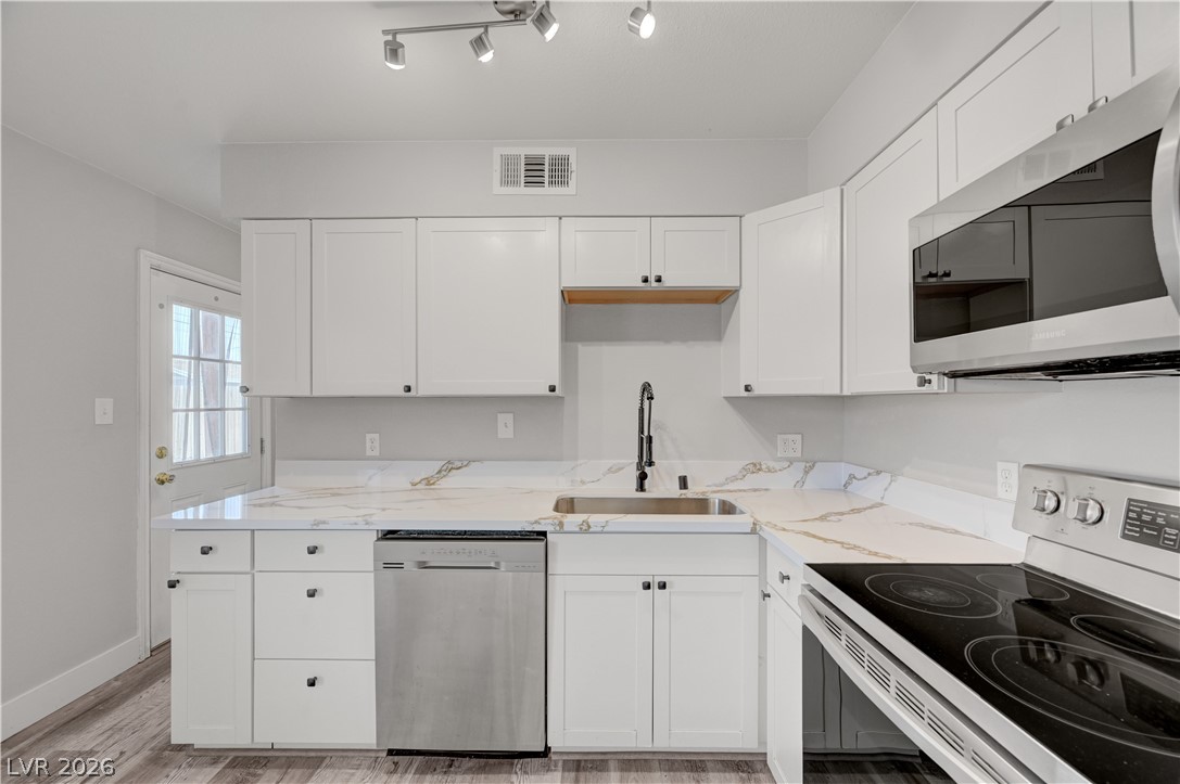 6344 Evergreen Avenue Las Vegas NV 89107