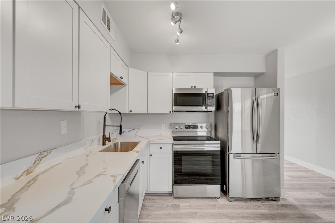 6344 Evergreen Avenue Las Vegas NV 89107