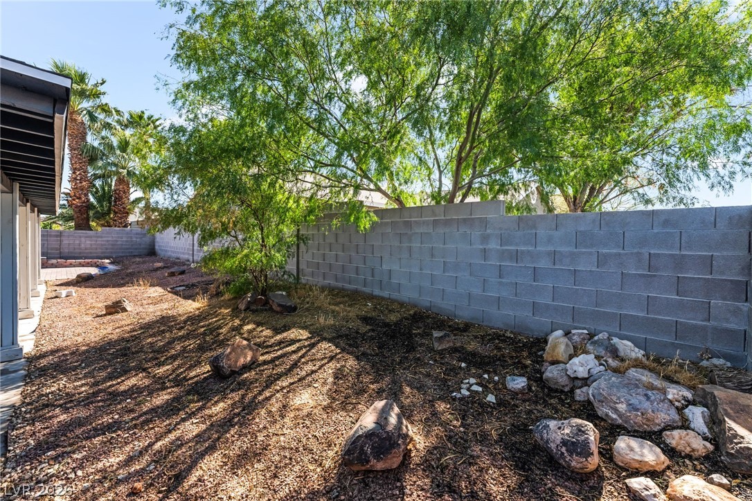 2331 End Run Lane North Las Vegas NV 89032