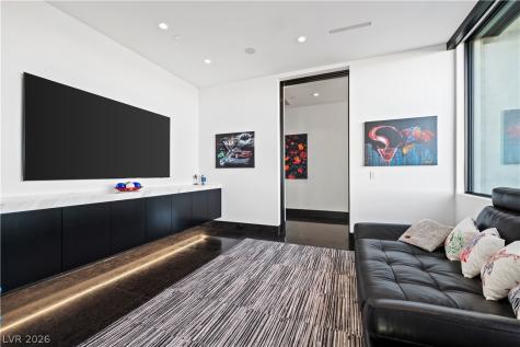44 Hawk Ridge Drive Las Vegas NV 89135