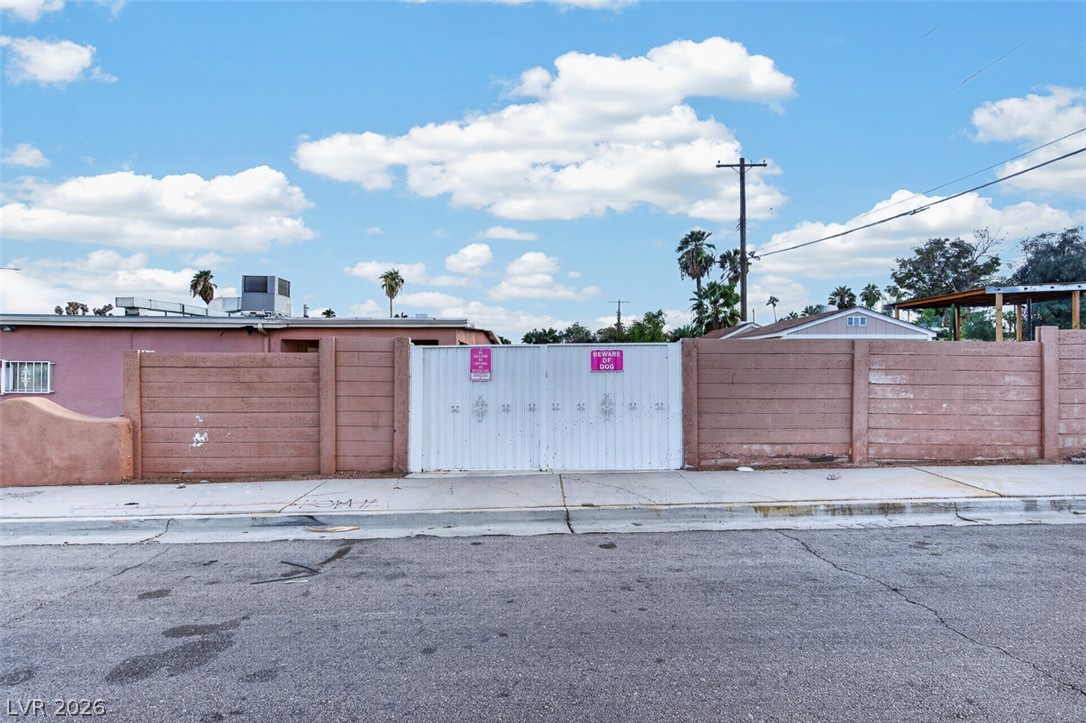 1323 Maui Street Las Vegas NV 89104