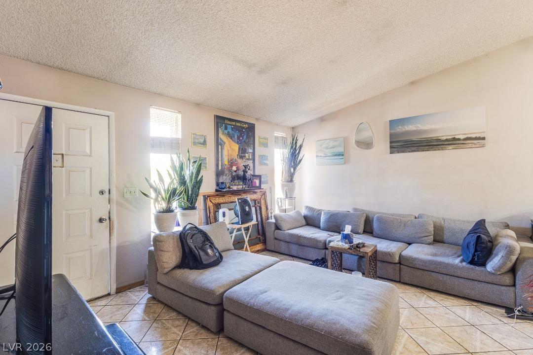 6533 Pinon Pine Way Las Vegas NV 89108