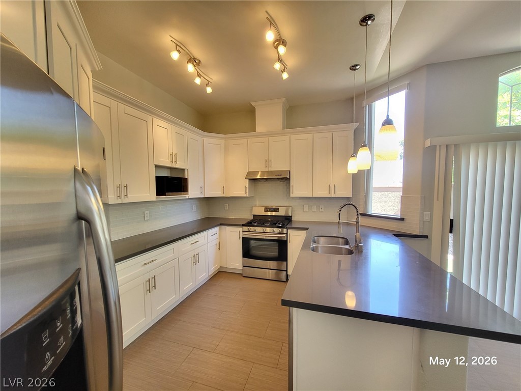 10124 Hill Country Avenue Las Vegas NV 89134