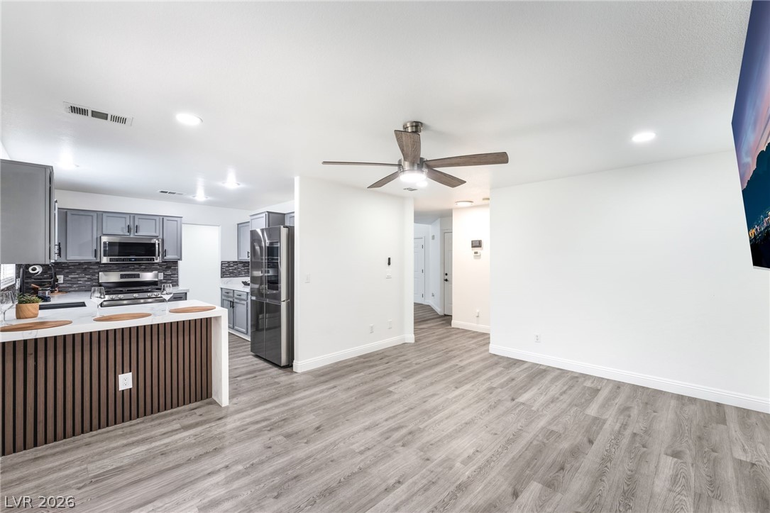 9433 Oxford Wine Court Las Vegas NV 89129