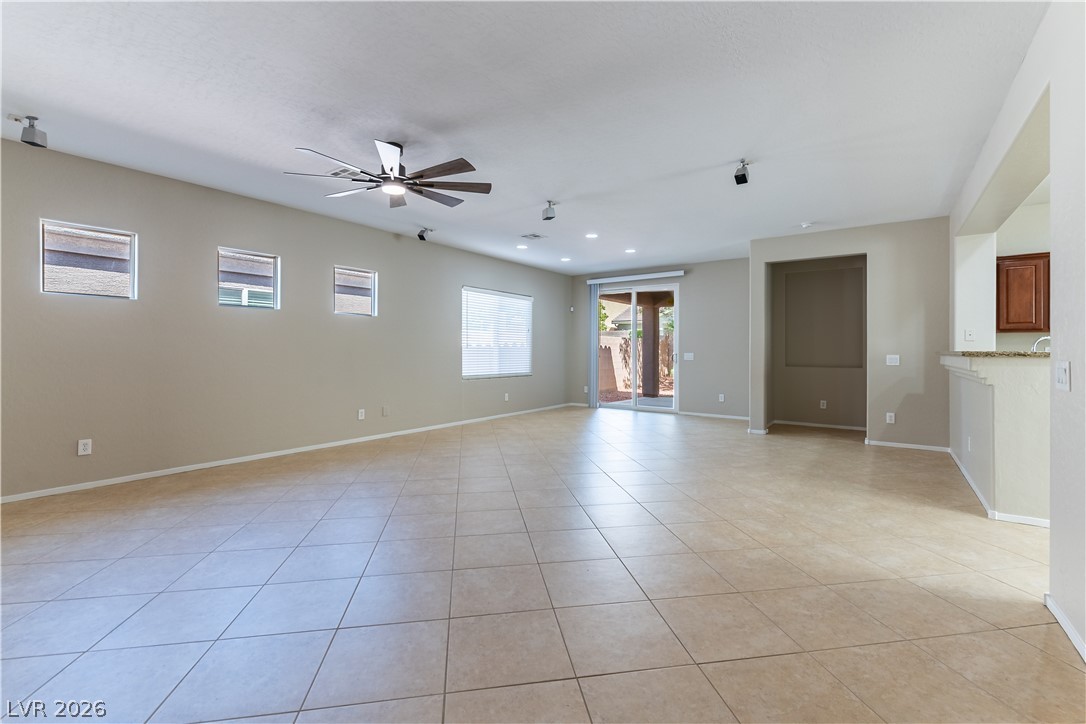6812 Royal Poinciana Court Las Vegas NV 89131