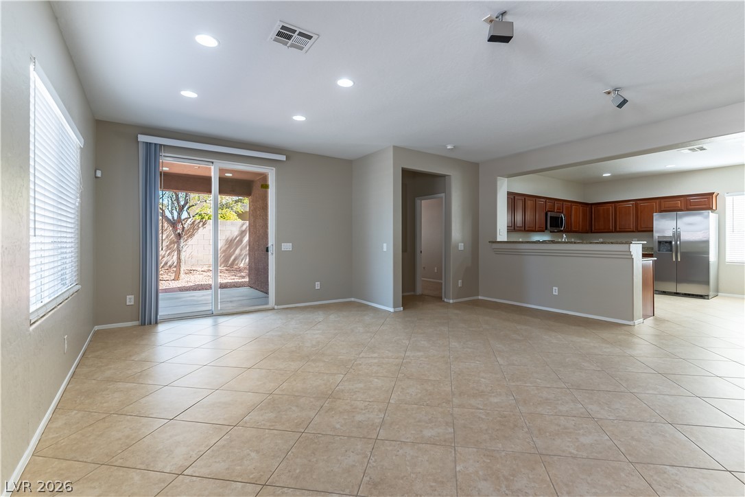 6812 Royal Poinciana Court Las Vegas NV 89131