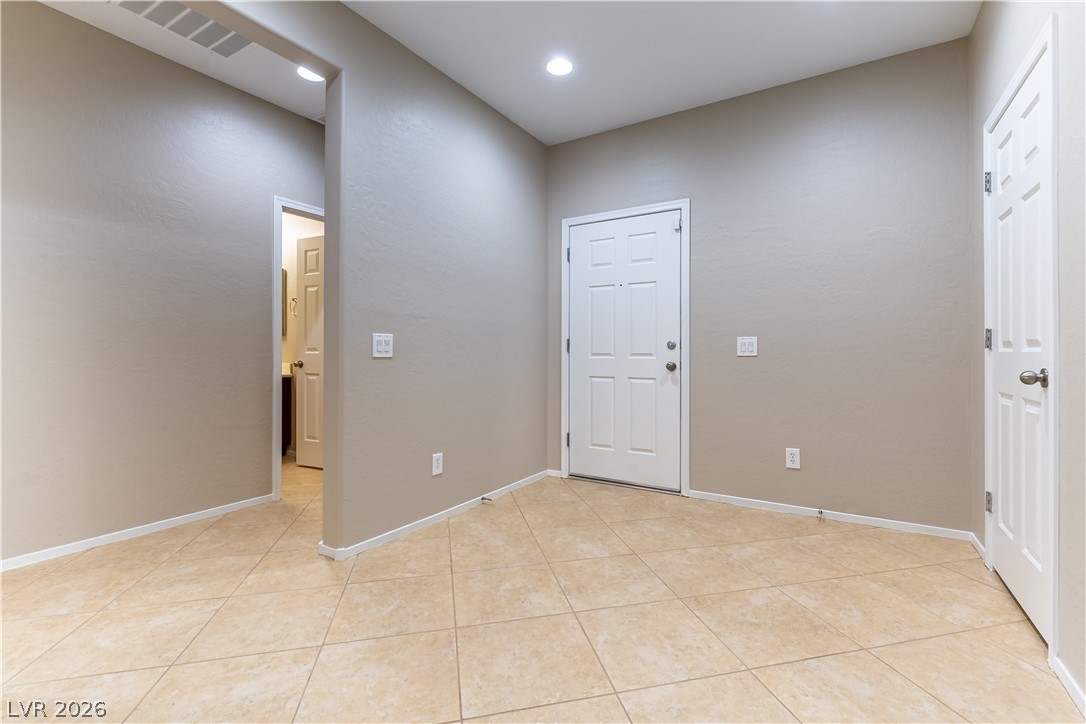 6812 Royal Poinciana Court Las Vegas NV 89131