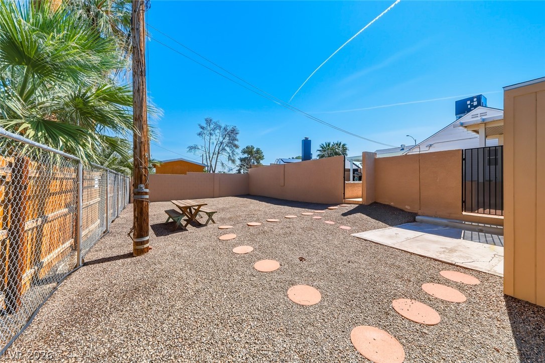 1411 Francis Avenue Las Vegas NV 89104