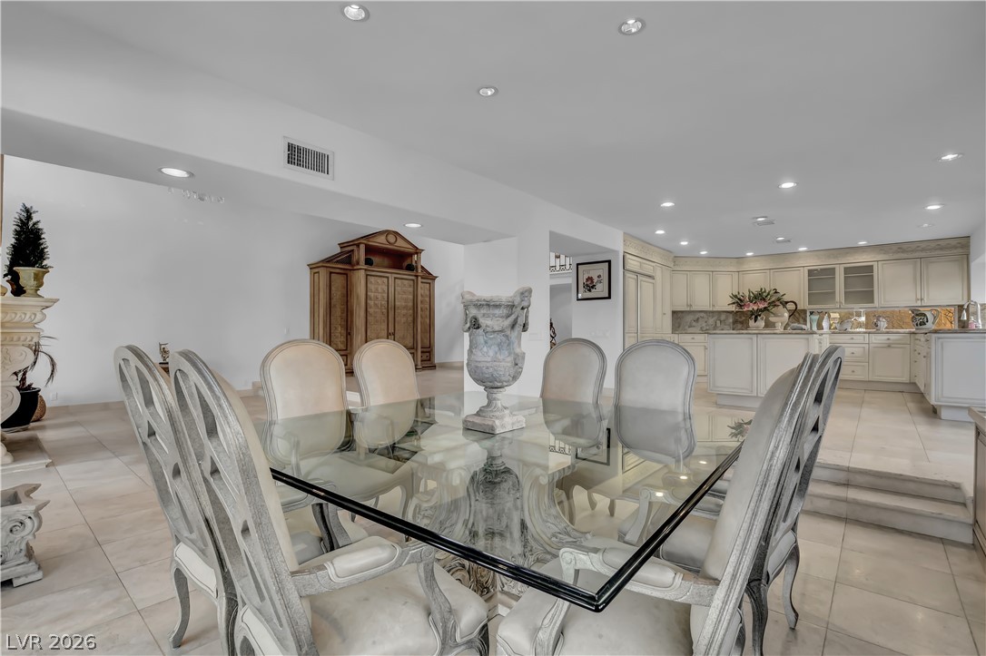 7655 Spanish Bay Drive Las Vegas NV 89113