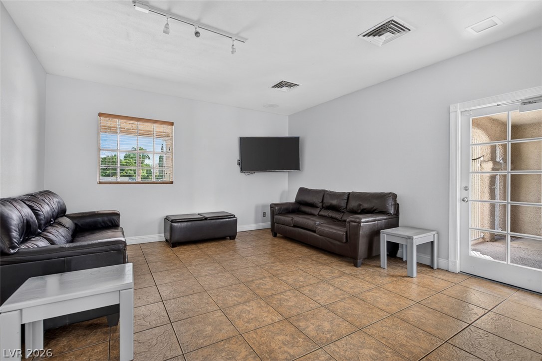6673 Coral Falls Circle Las Vegas NV 89108