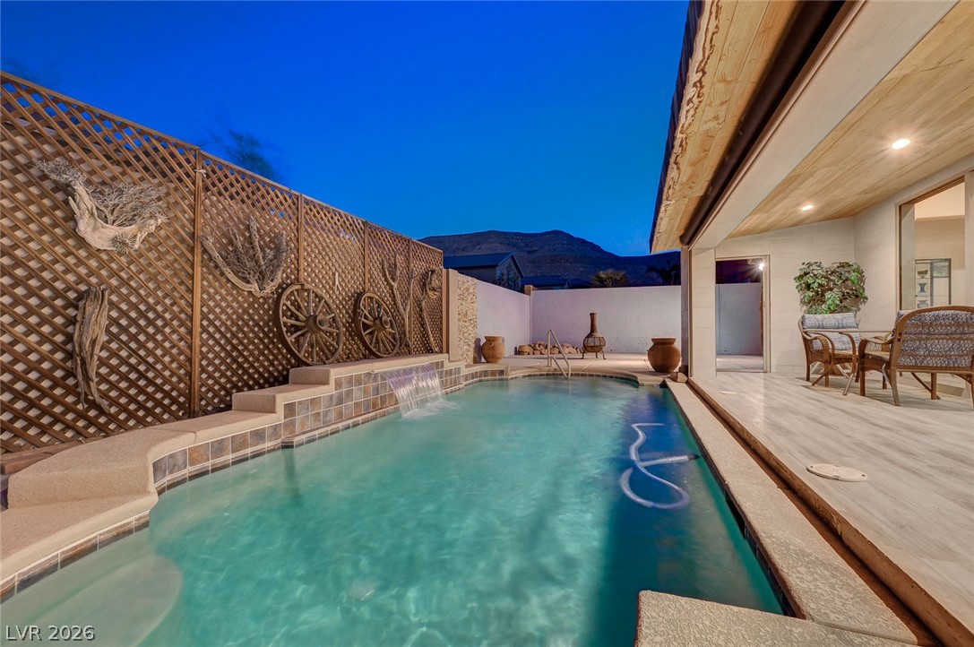 10093 Golden Bluff Avenue Las Vegas NV 89148