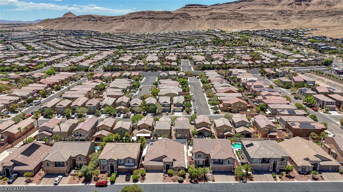 10093 Golden Bluff Avenue Las Vegas NV 89148