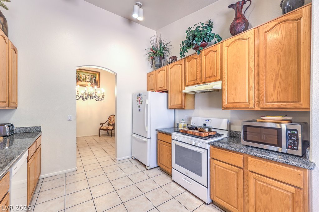 8628 Highland View Avenue Las Vegas NV 89145