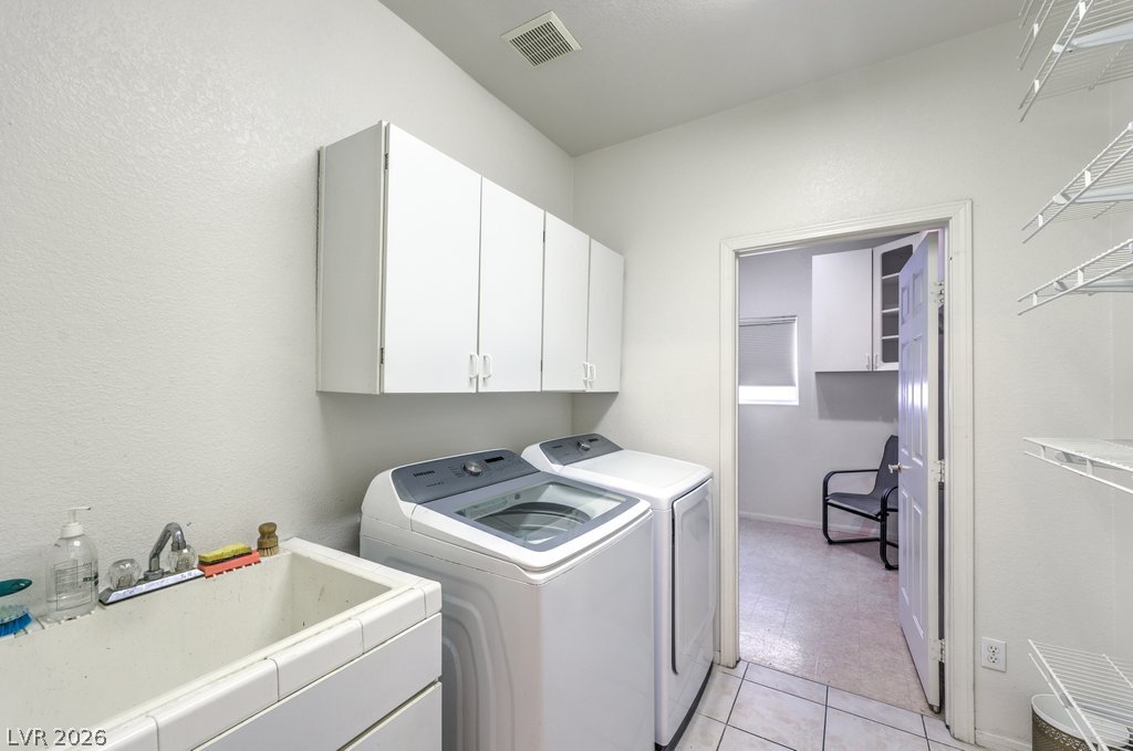 8628 Highland View Avenue Las Vegas NV 89145