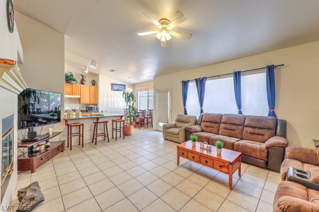 8628 Highland View Avenue Las Vegas NV 89145