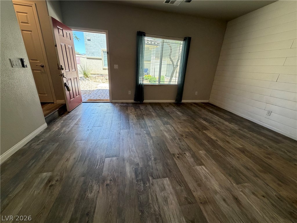 7305 Halo Falls Street North Las Vegas NV 89084