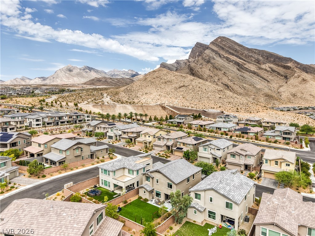 2592 Iron Crest Lane Las Vegas NV 89138