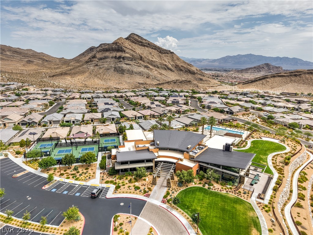 2592 Iron Crest Lane Las Vegas NV 89138