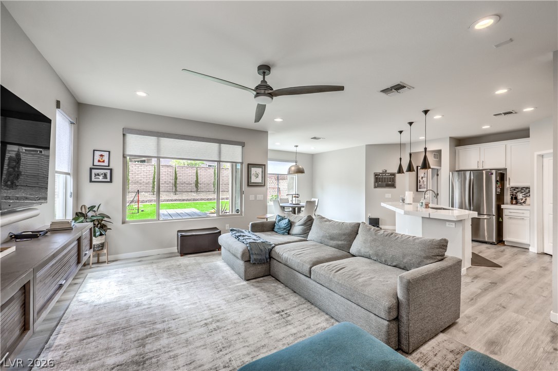 2592 Iron Crest Lane Las Vegas NV 89138