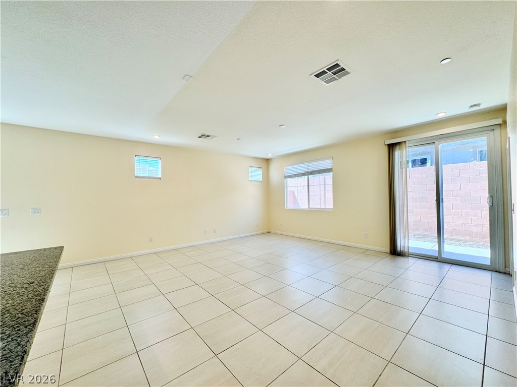 6088 Castle Gardens Avenue Las Vegas NV 89130