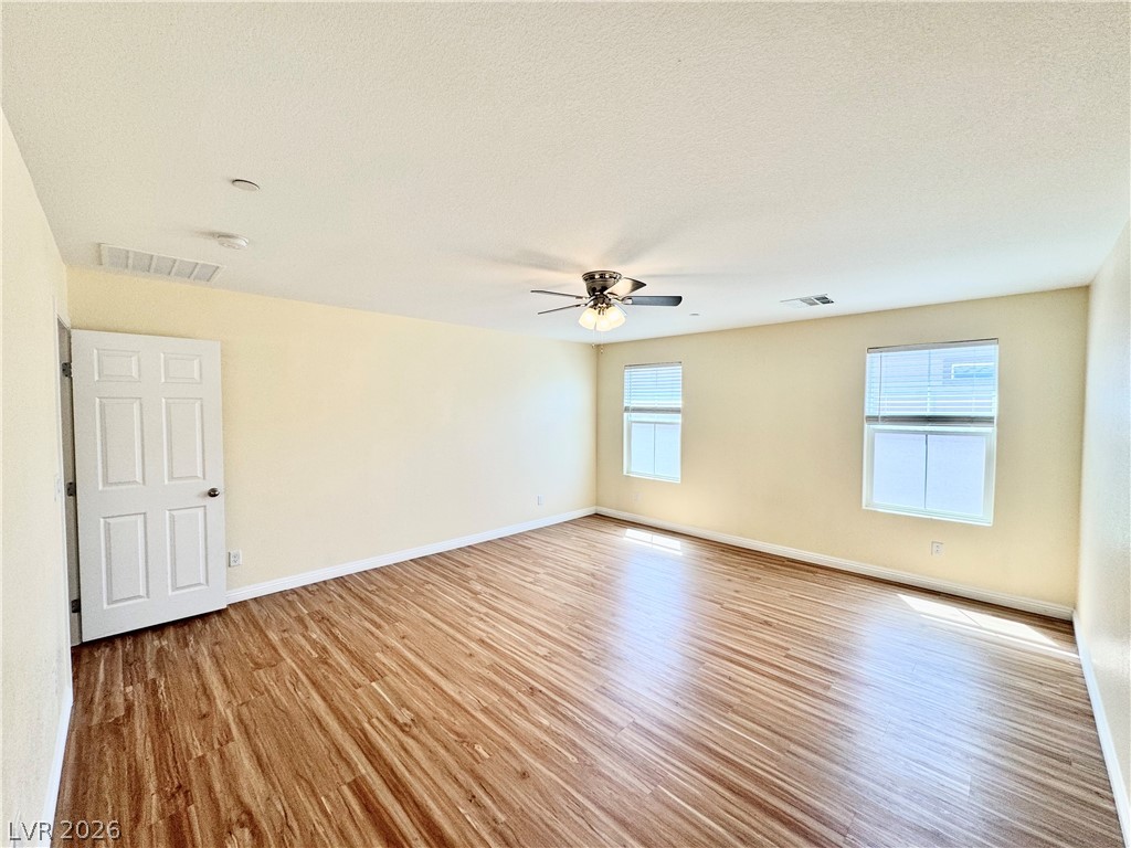 6088 Castle Gardens Avenue Las Vegas NV 89130