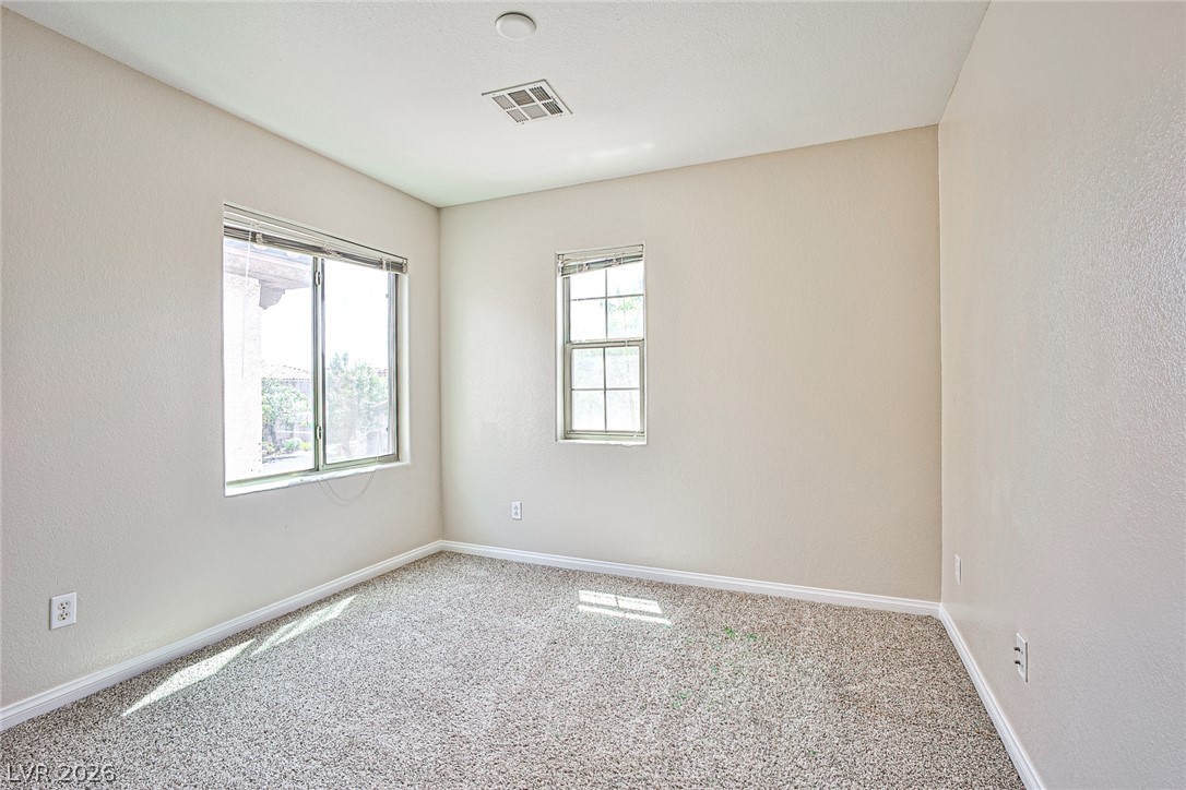 8022 Diamond Gorge Road Las Vegas NV 89178