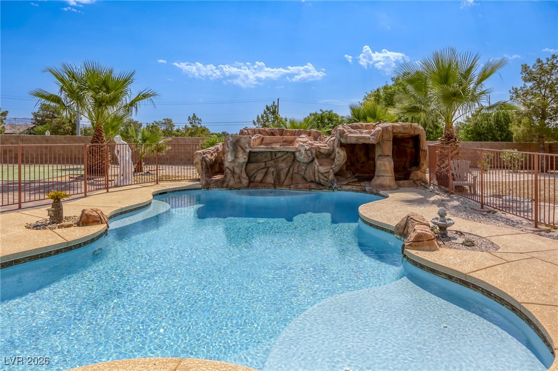 7516 Via Fiorentino Street Las Vegas NV 89131
