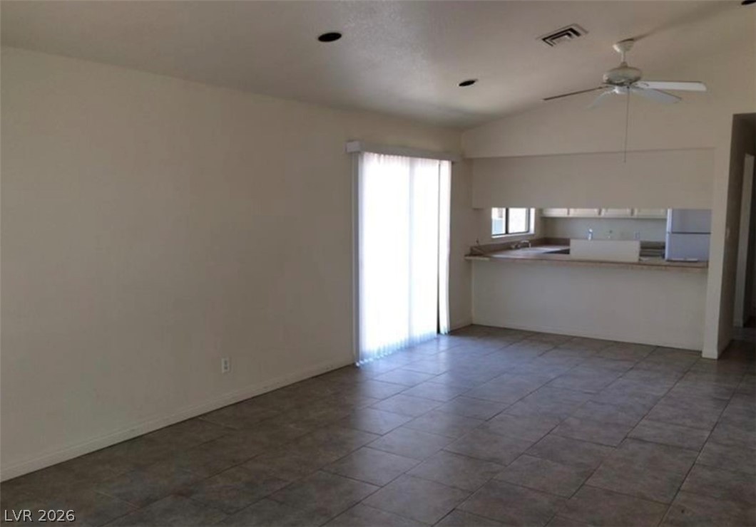3948 Applecrest Street Las Vegas NV 89108