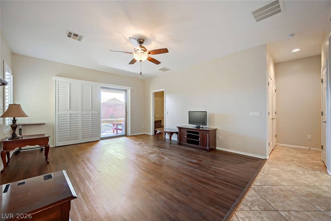 6145 Wheat Penny Avenue Las Vegas NV 89122