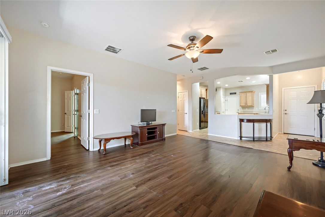 6145 Wheat Penny Avenue Las Vegas NV 89122