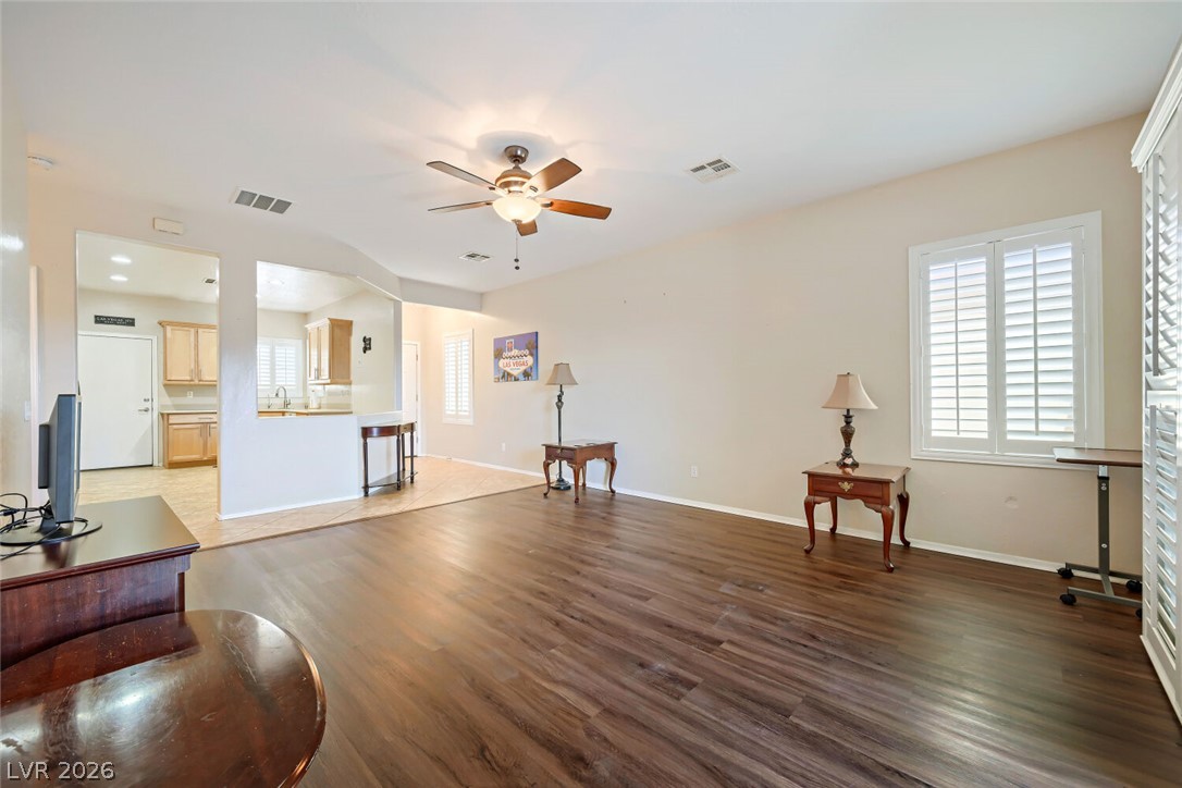 6145 Wheat Penny Avenue Las Vegas NV 89122
