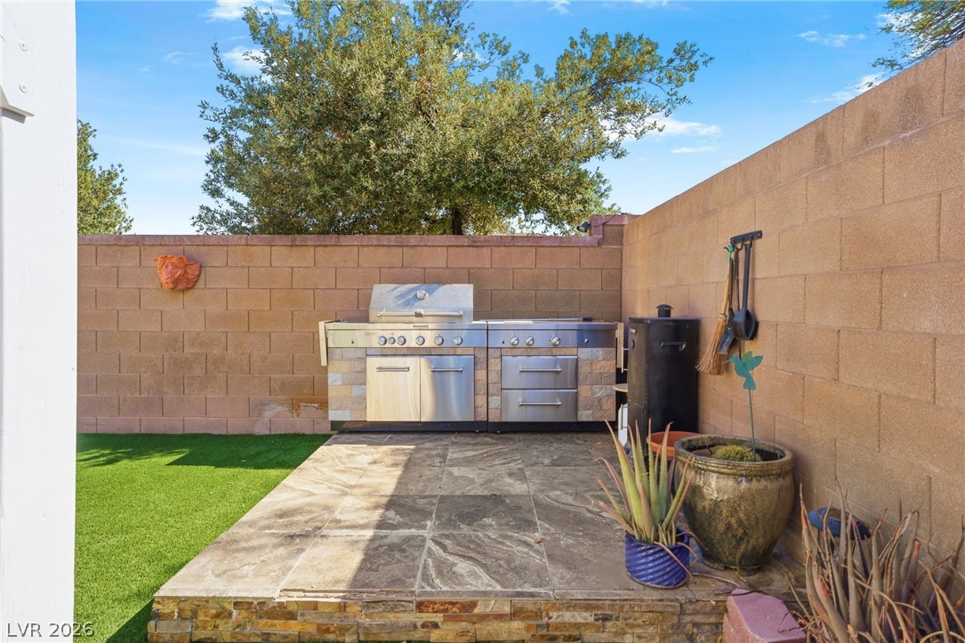 8807 Tangerine Sky Avenue Las Vegas NV 89178