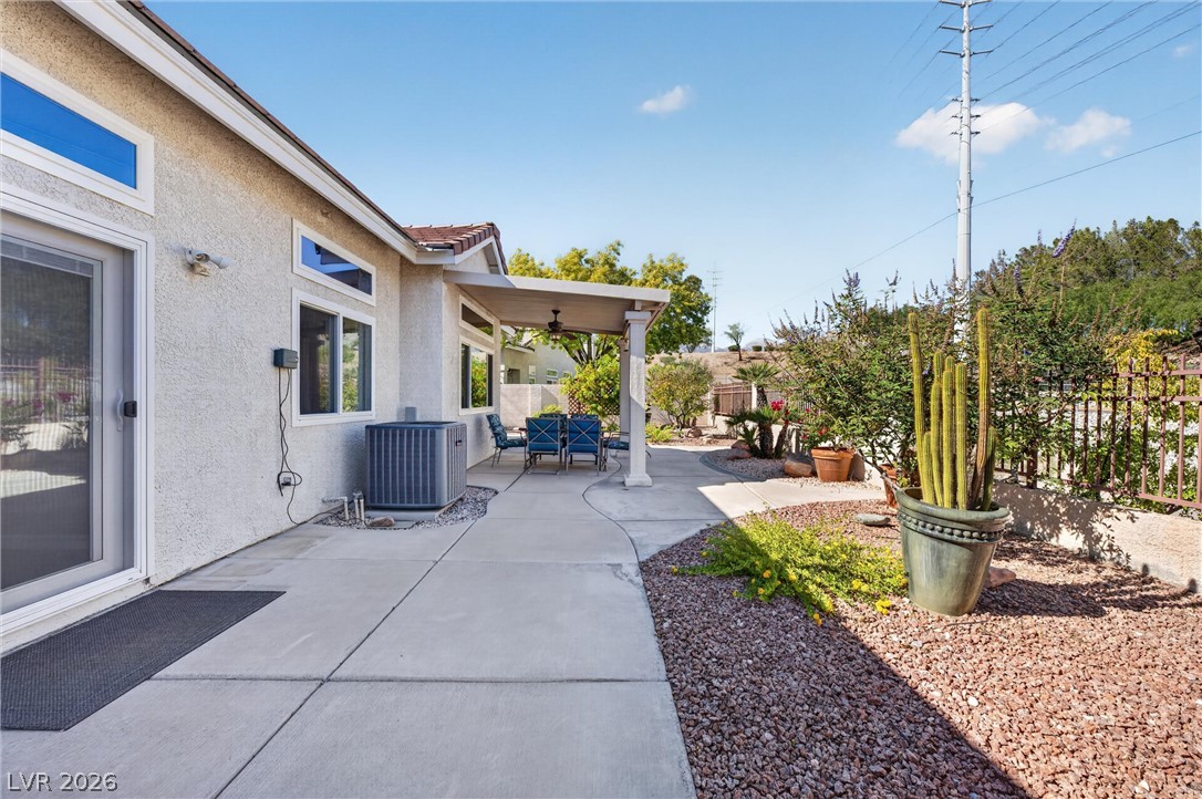 10328 South Summer River Avenue Las Vegas NV 89144