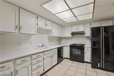 4742 Tierra Verde Street Las Vegas NV 89122