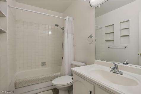4742 Tierra Verde Street Las Vegas NV 89122