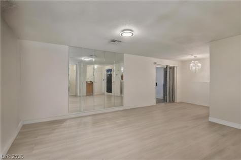 4742 Tierra Verde Street Las Vegas NV 89122
