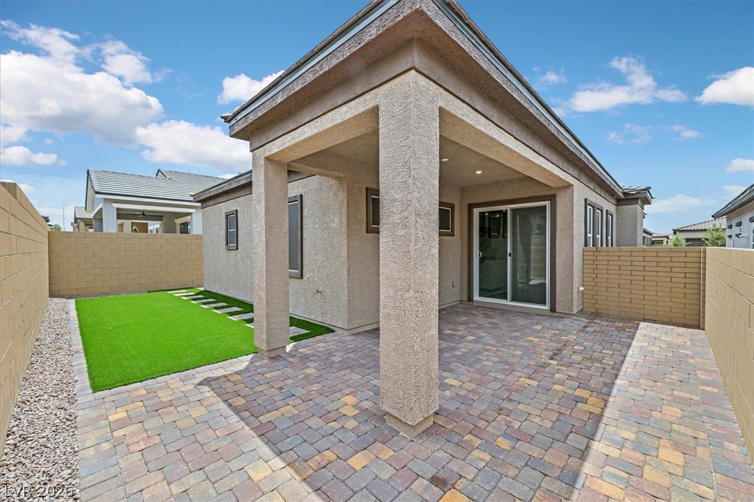 834 Eaton Falls Street Henderson NV 89011