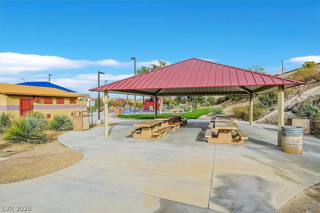 834 Eaton Falls Street Henderson NV 89011