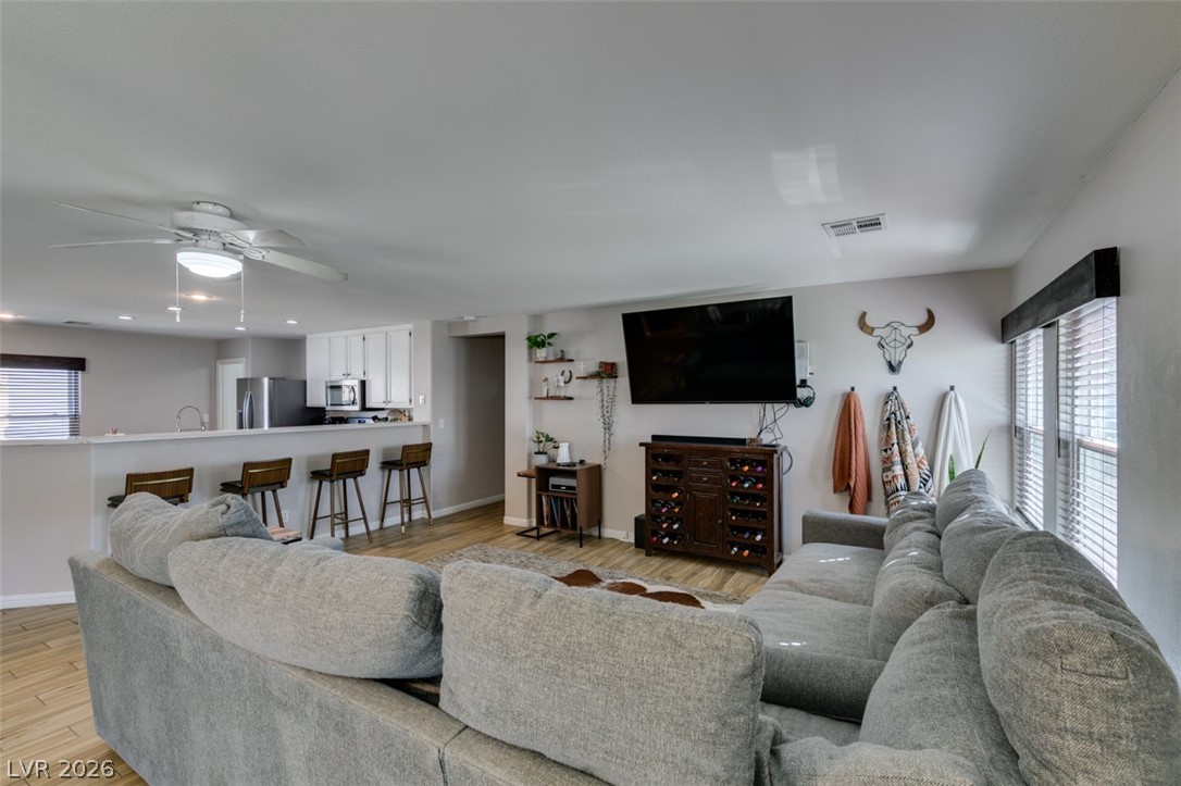 6447 Cayley Las Vegas NV 89110