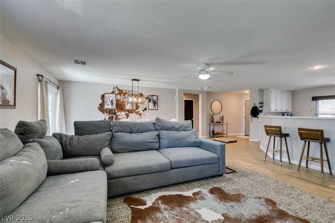 6447 Cayley Las Vegas NV 89110