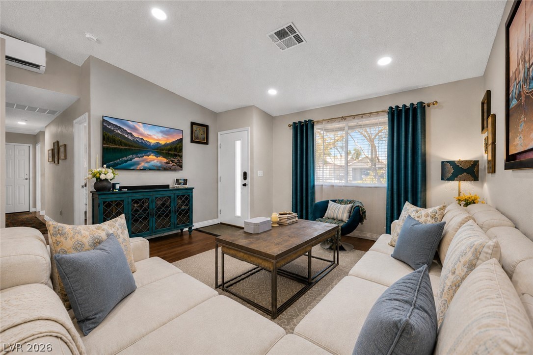 530 Grape Drive Henderson NV 89015