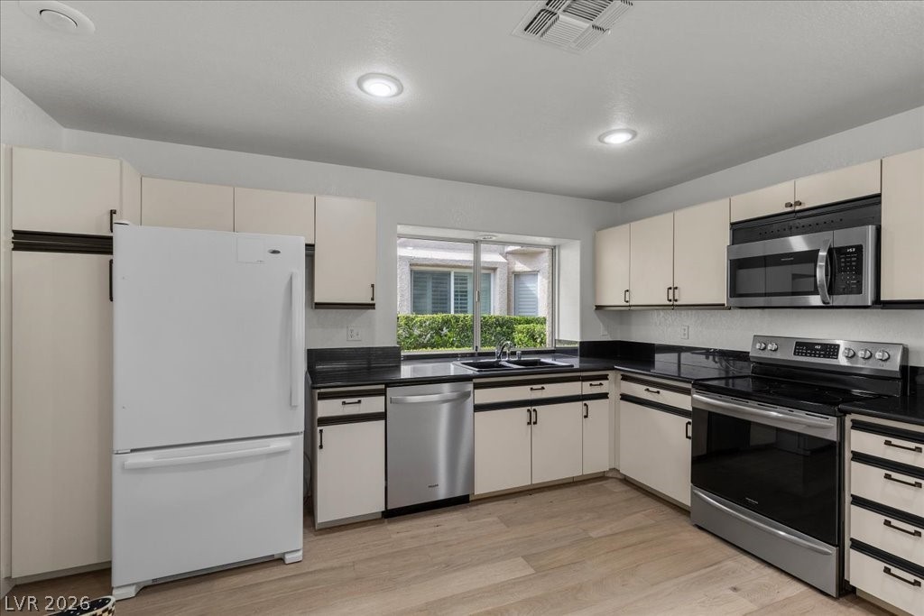 7058 Big Springs Court Las Vegas NV 89113