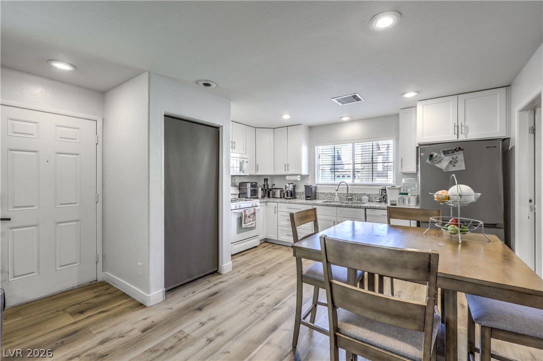 1160 Orange Meadow Street Las Vegas NV 89142